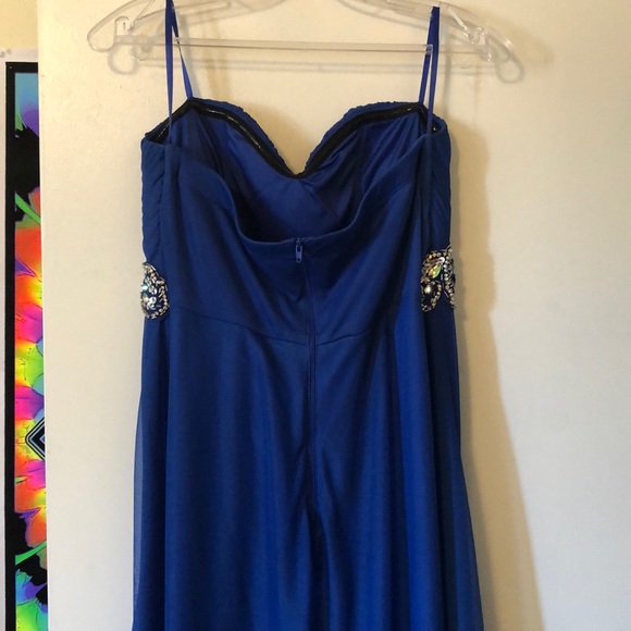 Prom Dress✨✨ - Picture 2 of 2